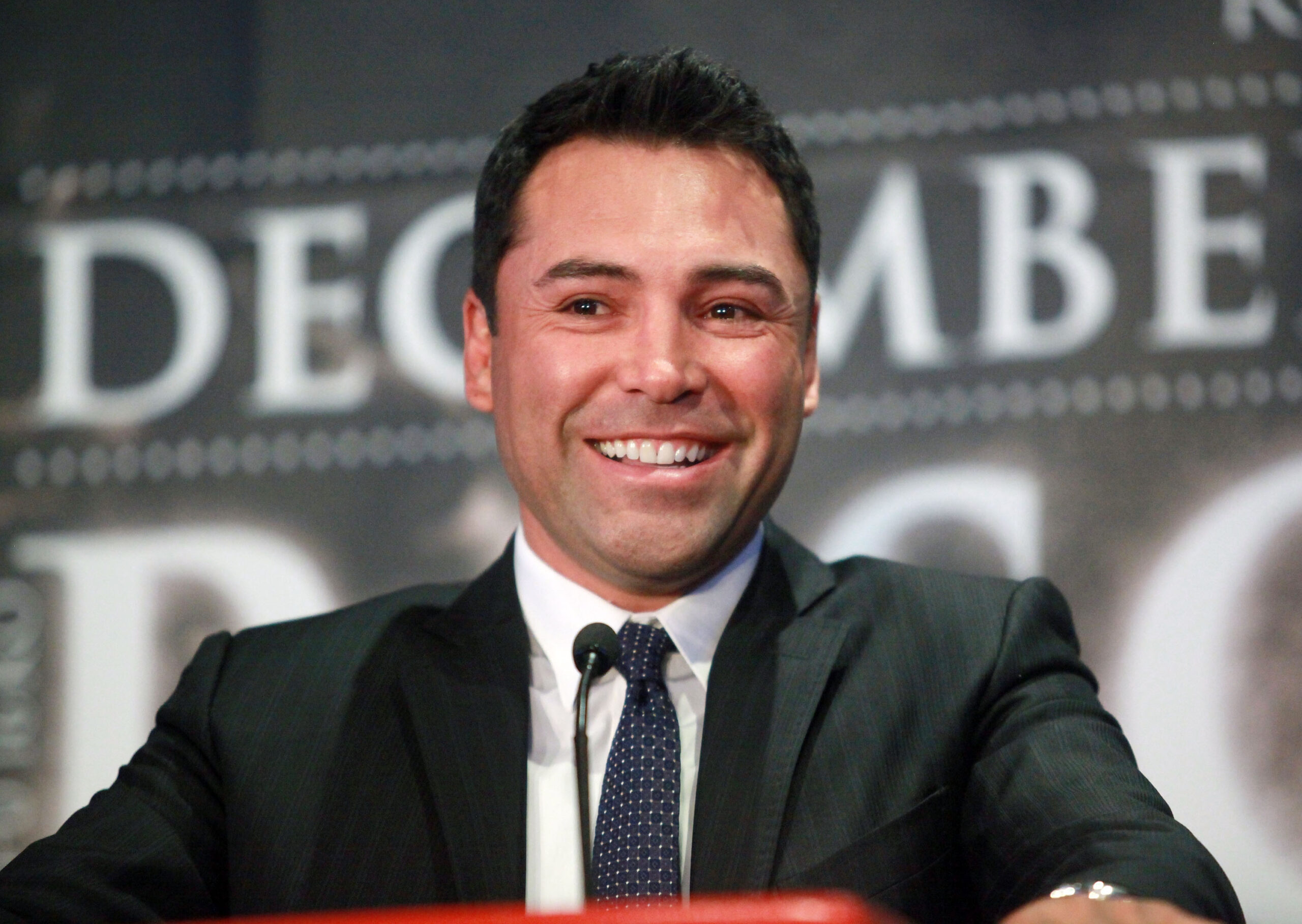De la Hoya espera batir records de ventas de PPV con Canelo vs Khan